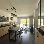 Apartman T4 A 200m De La *
